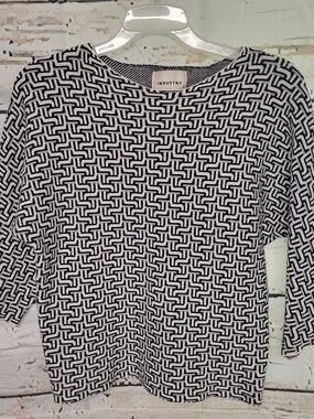 Industry Black White Geometric Knit Sweater Women's Medium 3/4 Sleeve